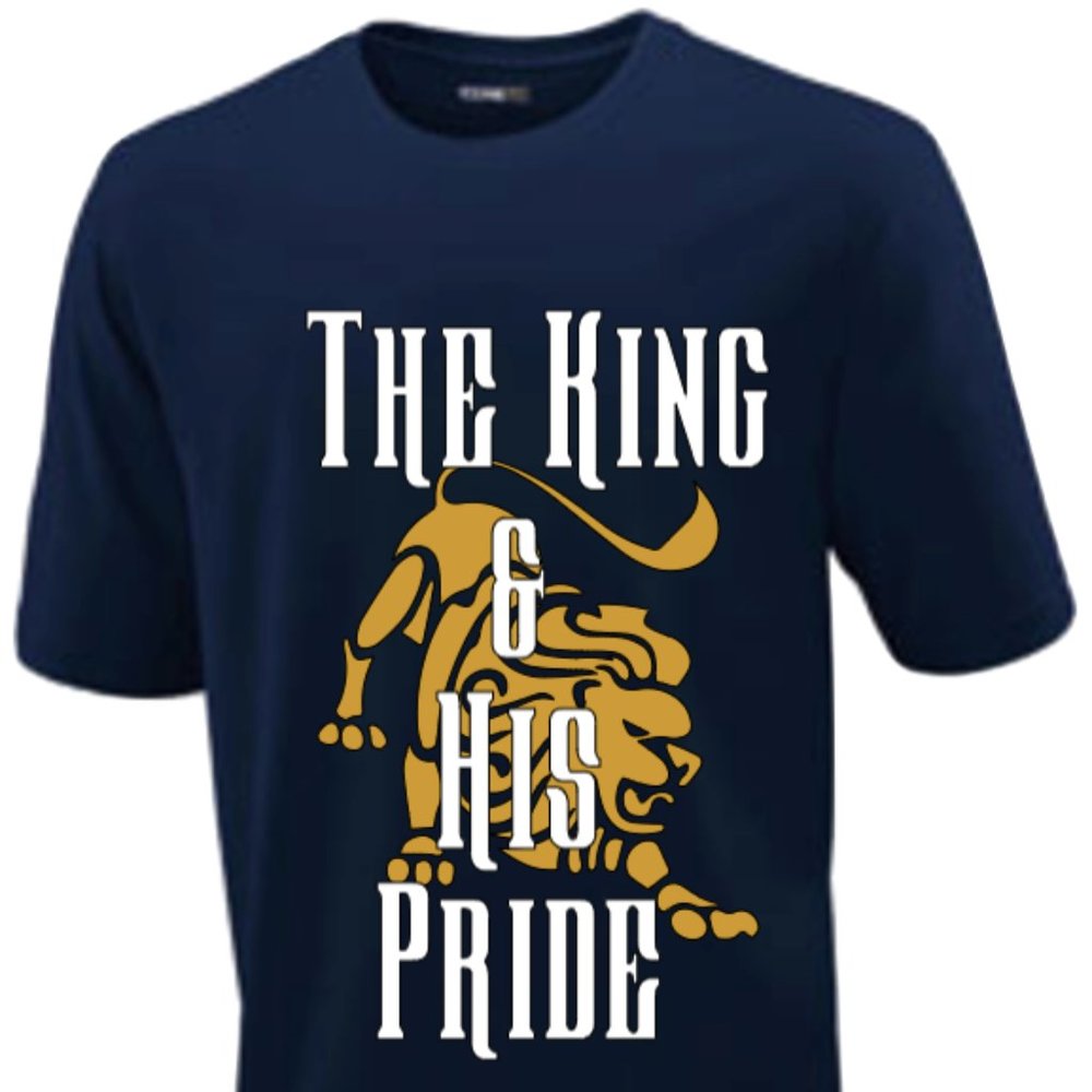 The King and His Pride II T-shirt